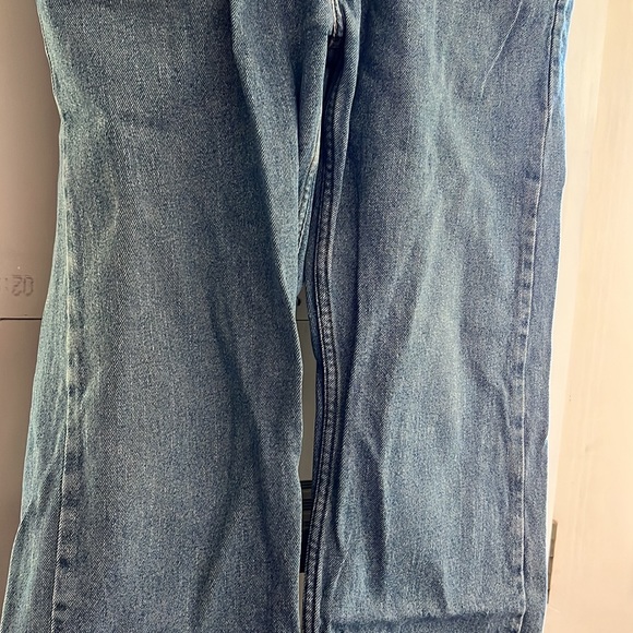 Vintage Levi’s 505 Broken In 36x32” Regular Fit - Picture 10 of 15